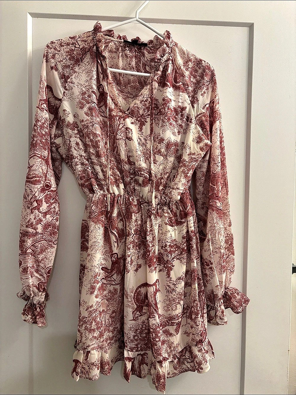 Missguided Porcelain Print Toile Pattern Balloon Sleeve Chiffon Mini Dress